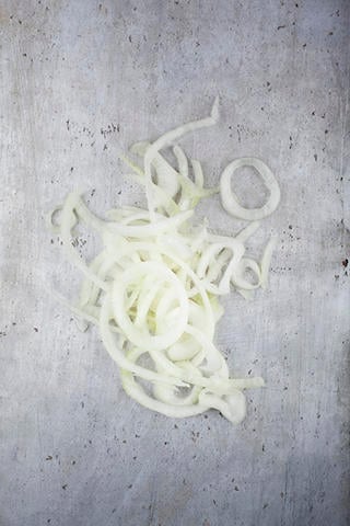 Gul Lök Skivad Delad 4mm