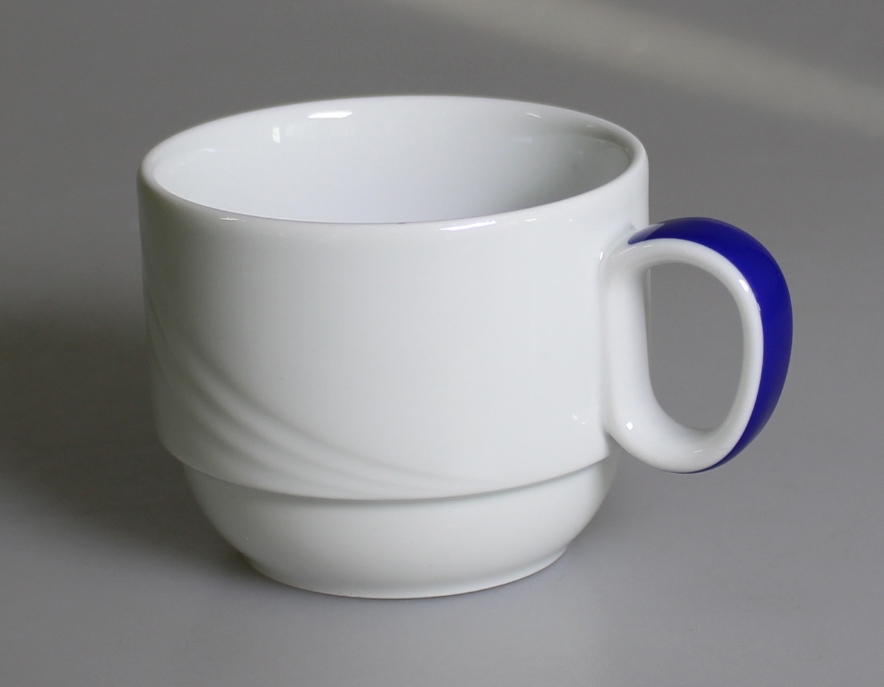 Donna Senior Specialkopp Stapelbar Blå 18cl