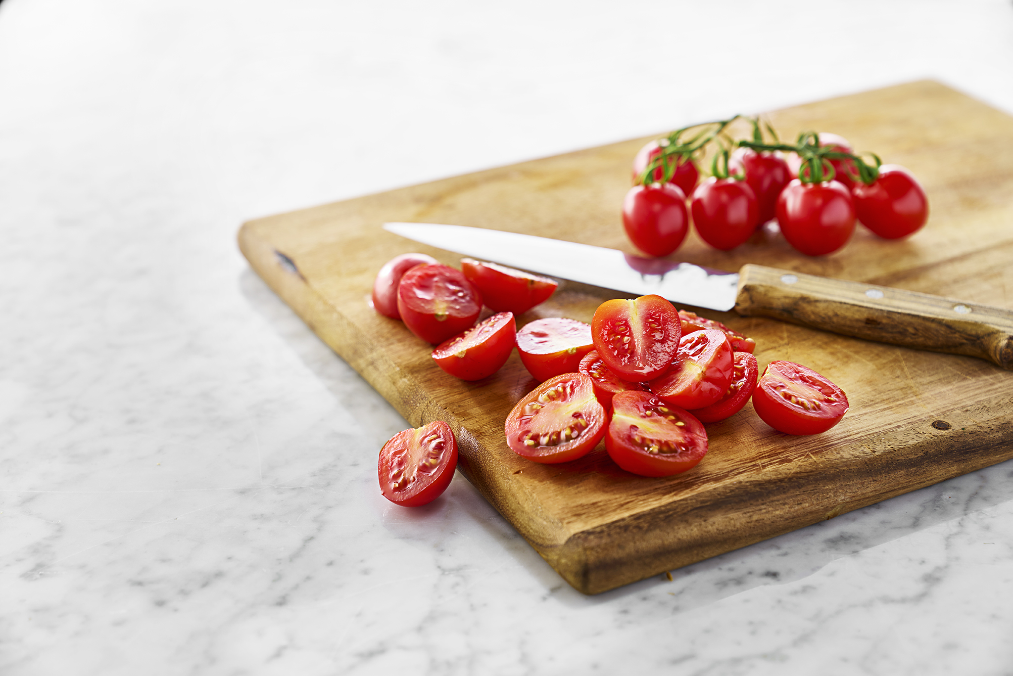 Cocktailtomat Röd Halverad