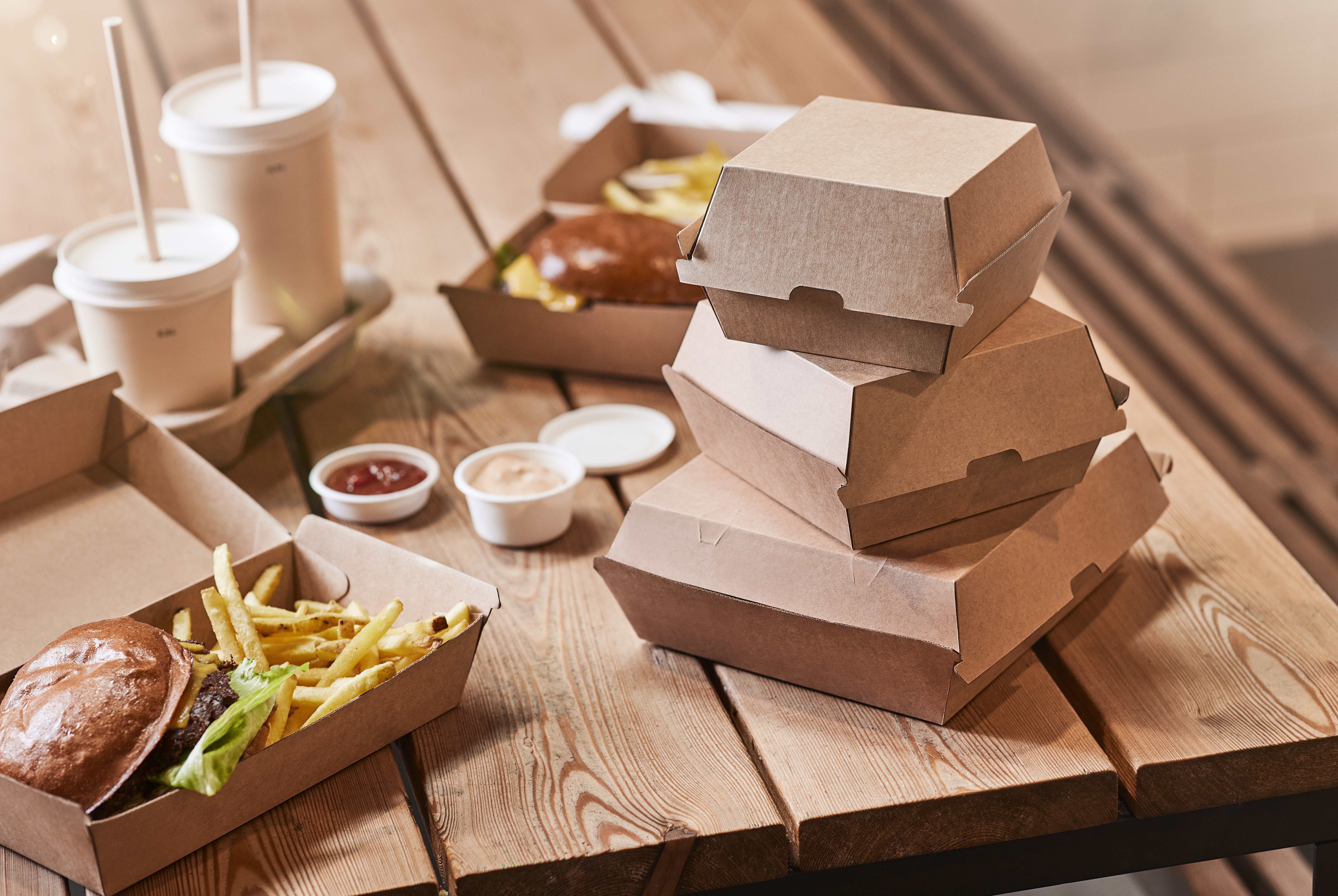 Box kart clam dinn1,3 l