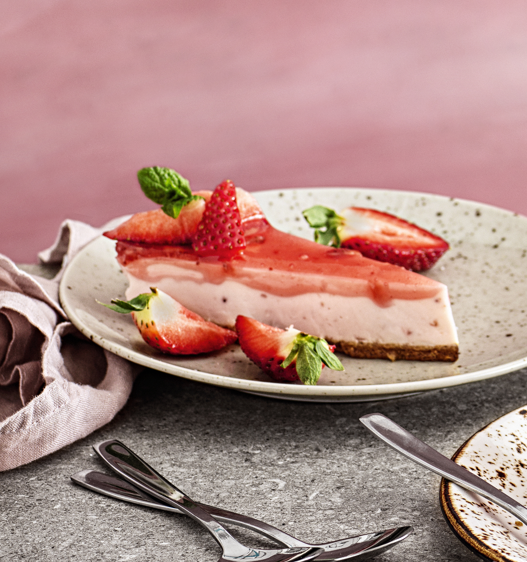 Cheesecake Jordgubb Förskuren