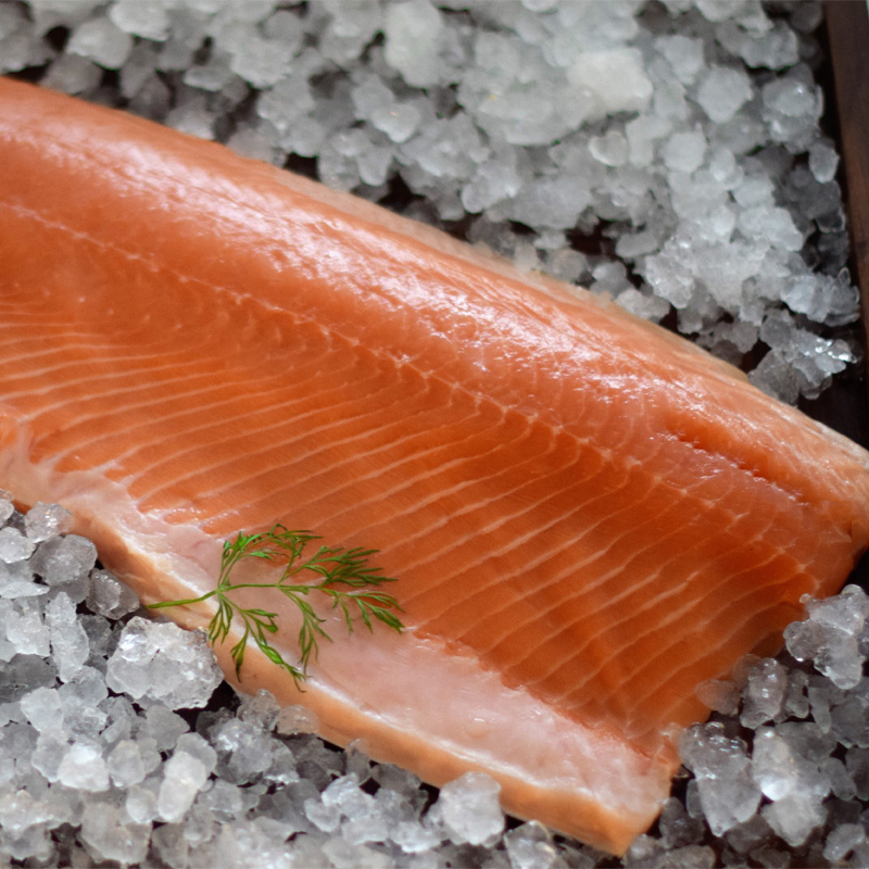 Laxfilé med Skinn C-trim 1,0-1,4 kg