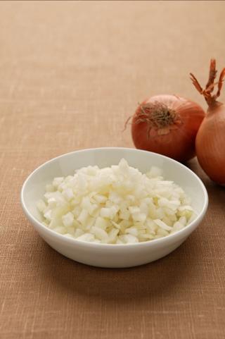 Gul Lök Tärnad 6x6 mm