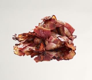 Bacon hickoryrökt skivat stekt