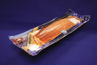 Laxfilé varmrökt med skinn, portionsskuren,
fulltrim