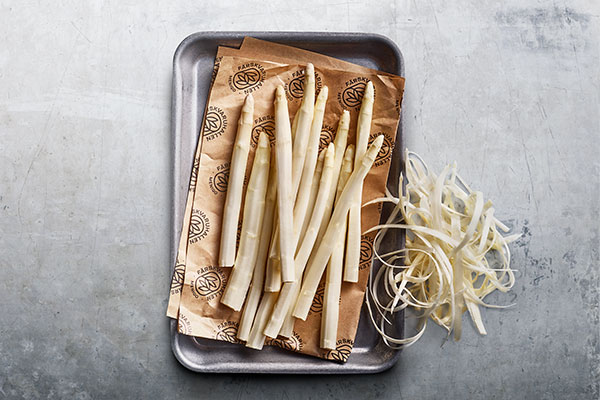 Vit sparris från Färskvaruhallen Menigo.