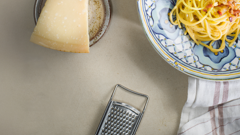 Tavolo e cucina