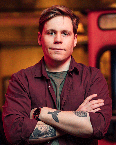 Ken Mannerström, färskvaruspecialist på Ekofisk, som är en del av Färskvaruhallen Menigo.