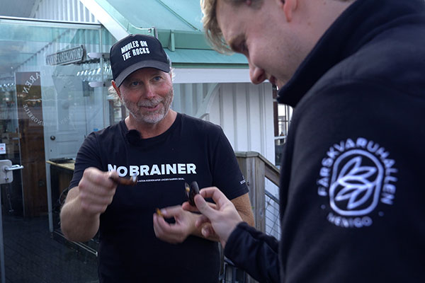 Janne Bark, ägare av Musselfabriken som levererar förädlade musslor till Menigo.